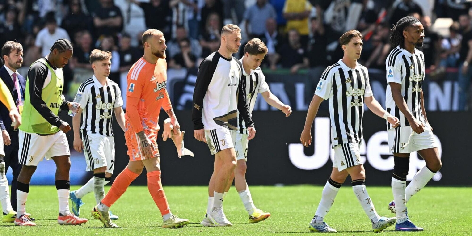 Clamoroso Juve: perde 2-0 in casa contro una super Fiorentina ed esce dalla zona Champions