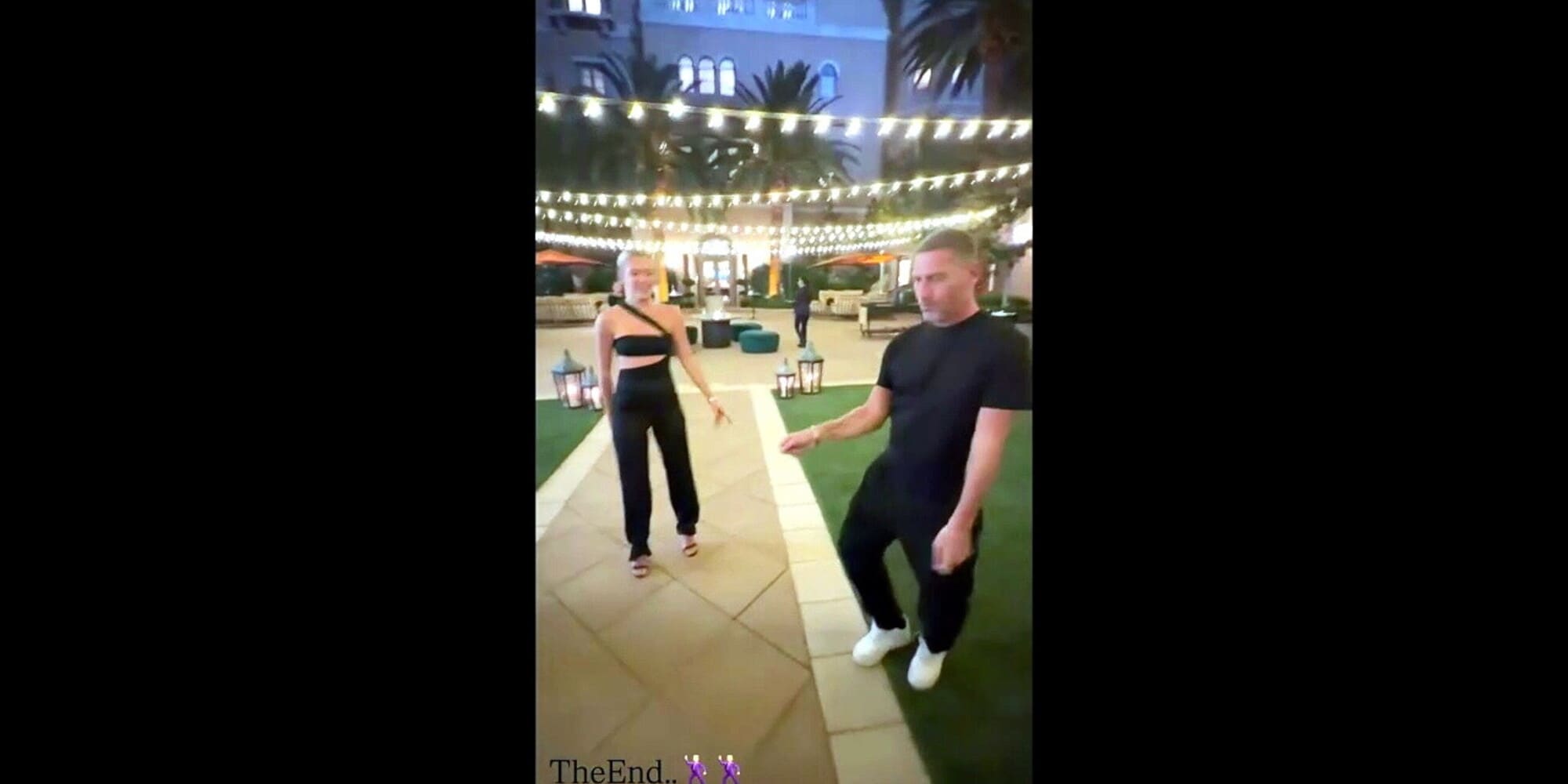 Totti scatenato a Las Vegas, si trasforma in ballerino per la festa dei suoi 50 anni. Poi canta il coro della Roma