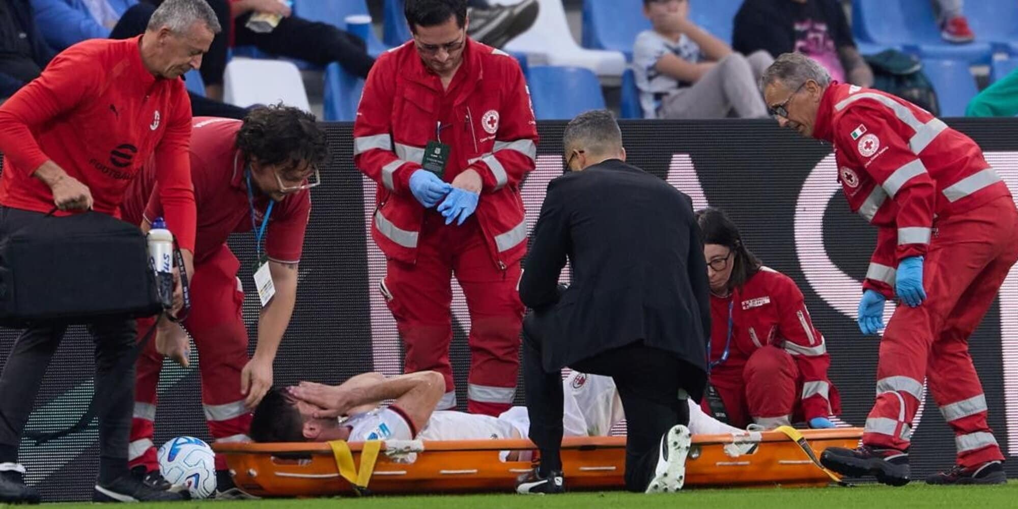 Rossz hírek érkeztek: súlyos combizomsérülést szenvedett a Milan védője
