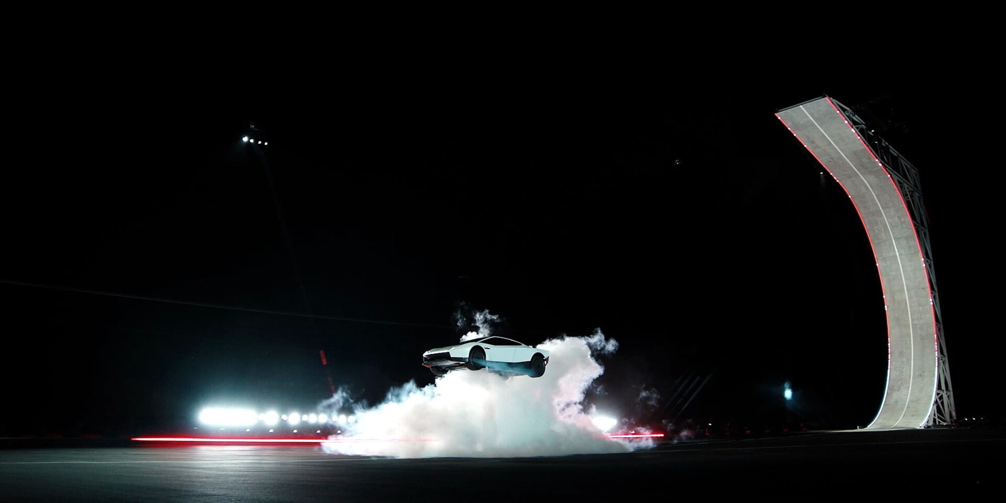 La Tesla volante è realtà: ecco il video che lascia tutti senza parole