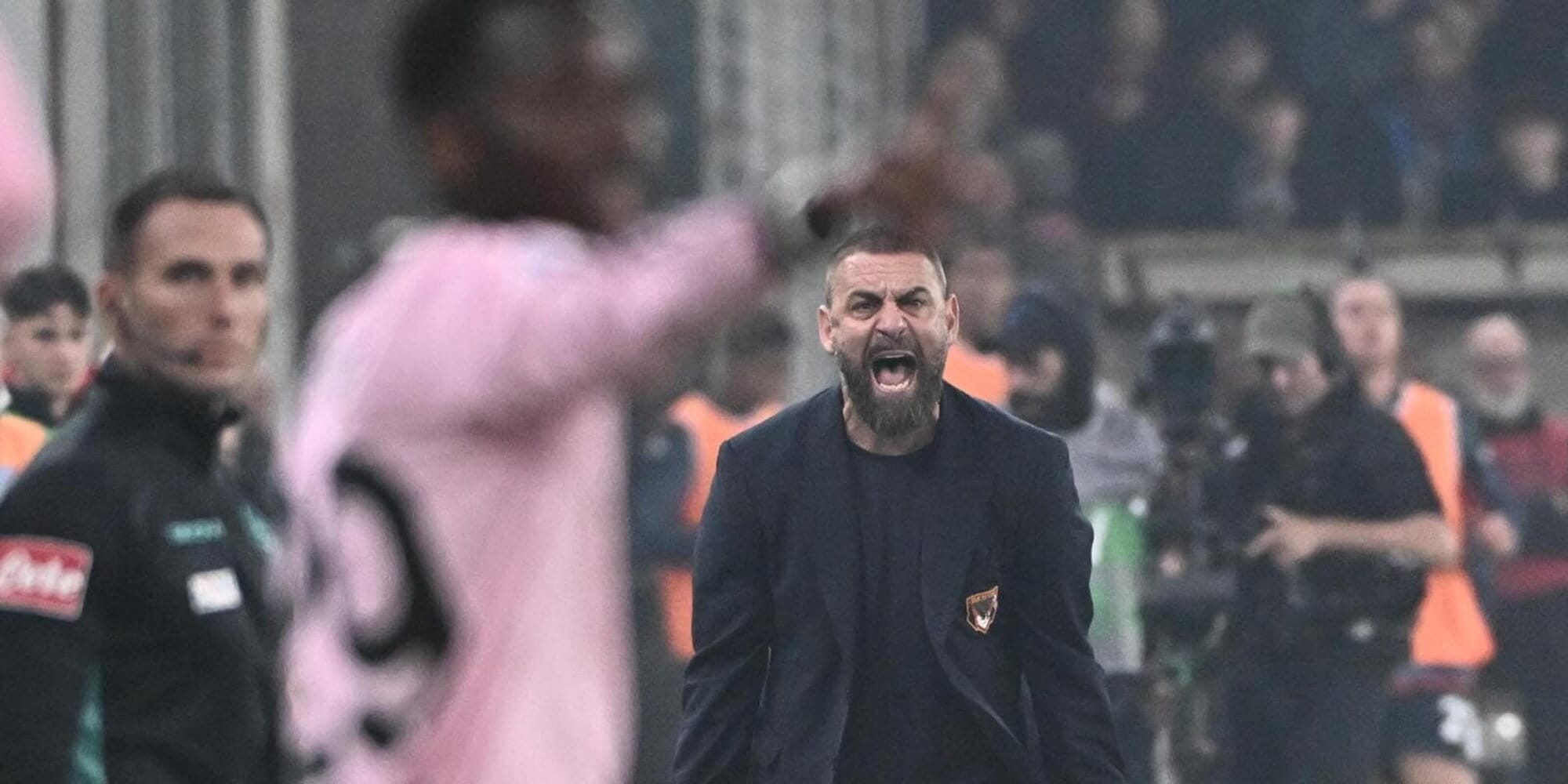 De Rossi a kispad mögötti szurkolókról: Már megtanultam, nem reagálok