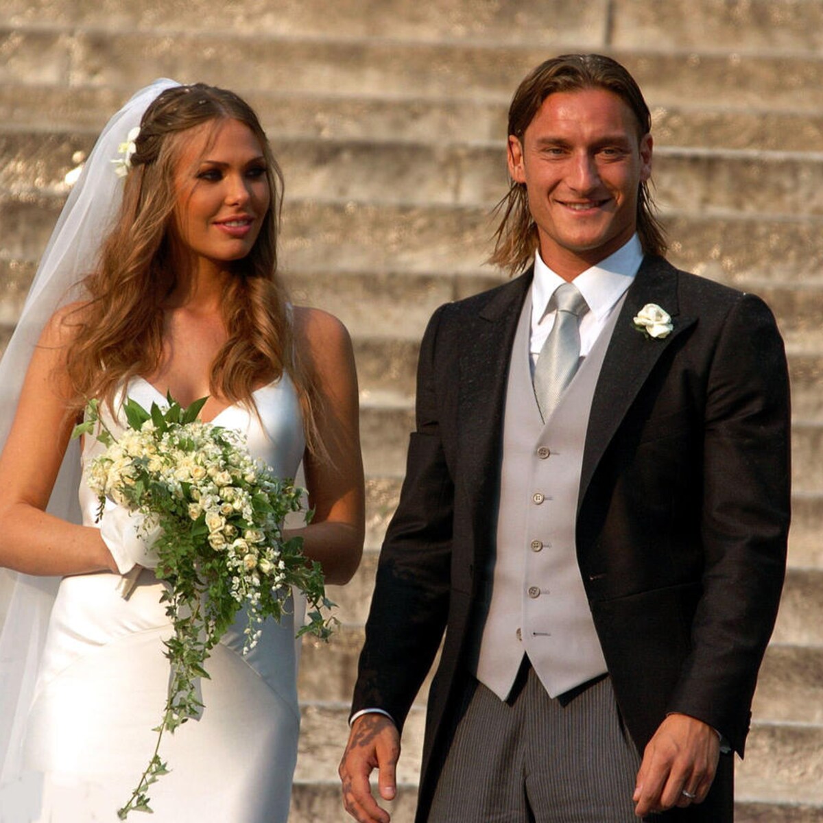 Totti Ecco La Canzone Che Ho Messo Per Chiedere A Ilary Di Sposarmi