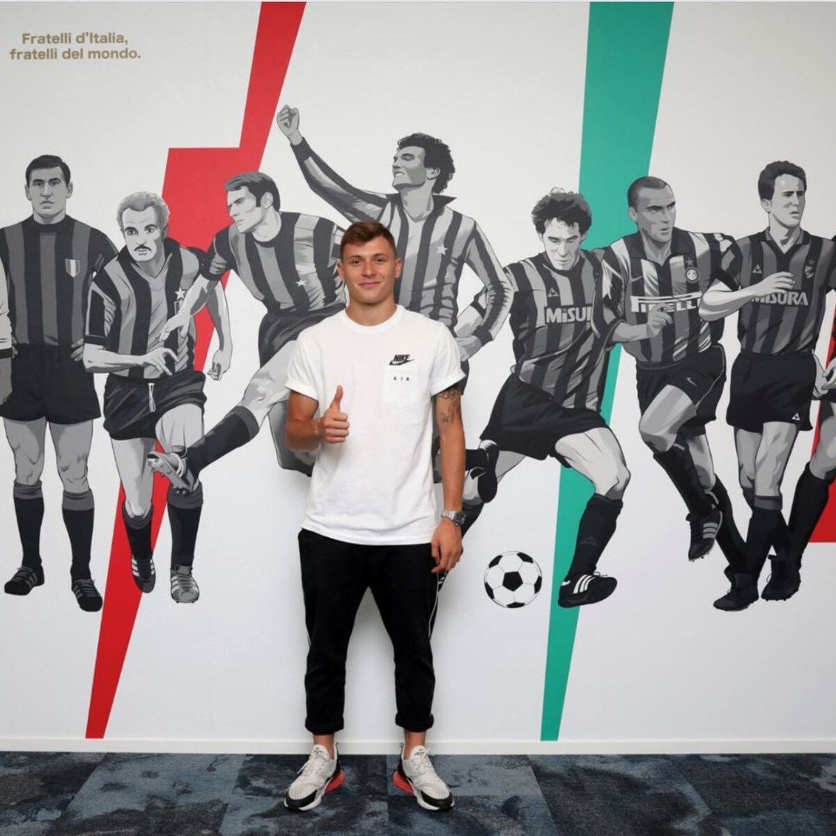 Barella Ufficiale L Arrivo All Inter