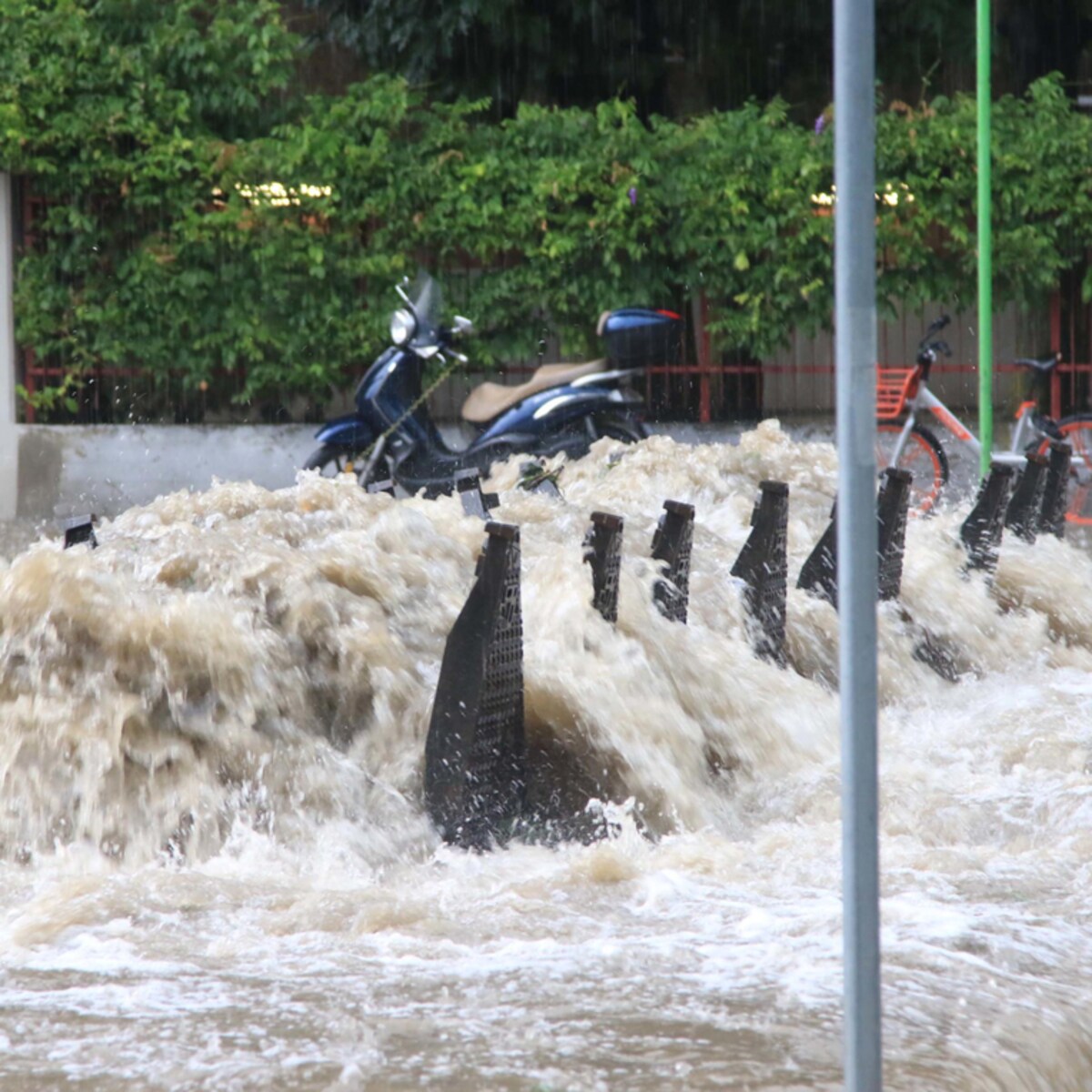 nubifragio su verona vicenza e padova zaia firma lo stato di crisi