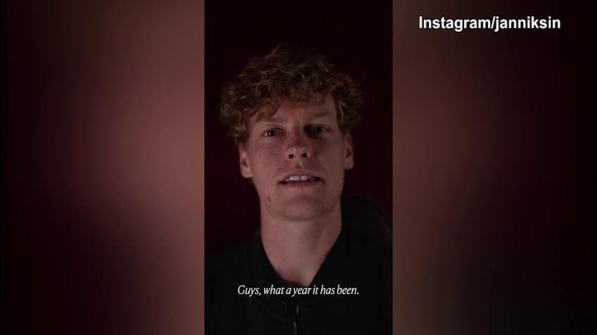 Tennis, gli auguri di buon anno di Sinner