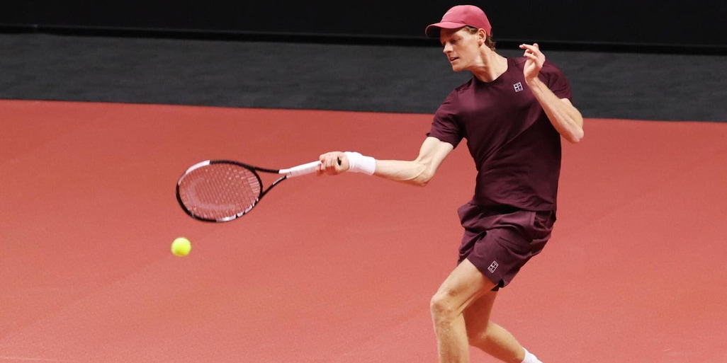 Sinner batte Popyrin in due set e vola ai quarti a Doha