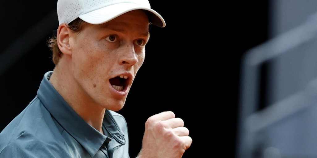 Sinner, sei un alieno: Zverev umiliato 6-1, 6-2 in finale a Madrid in meno di un'ora. Jannik è nella storia con cinque Masters 1000 vinti di fila!