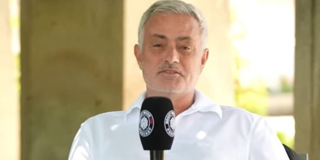 Mourinho: "Rigiocherei la finale Roma-Siviglia con un altro arbitro. Indimenticabile la vittoria della Conference" 