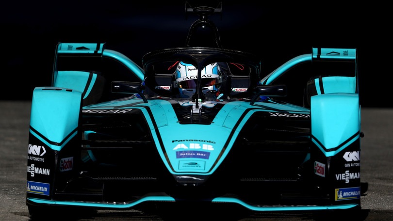 Formula E, ePrix di Riyah: pole di Sims FOTO