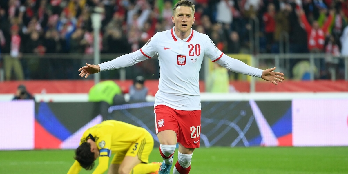 Zielinski manda a casa Ibrahimovic. Ok il Portogallo di Cristiano Ronaldo