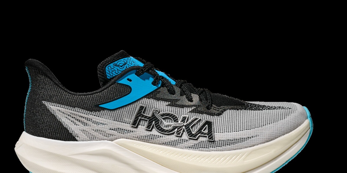 Hoka presenta la nuova Rocket X 3: una nuova icona per le gare, progettata per la massima velocità