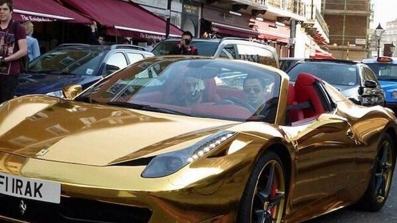 Auto tuning: la Ferrari d'oro del campione di kick boxing