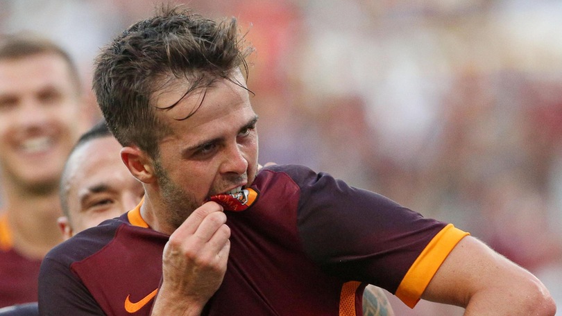 «Alto tradimento»: Pjanic-Juve, la rabbia dei tifosi giallorossi