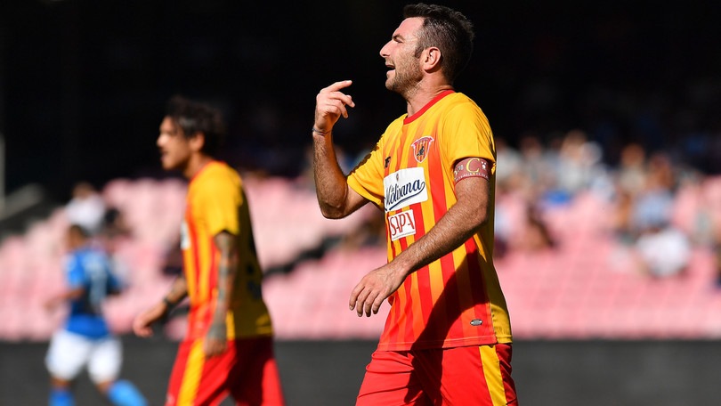 Serie A Benevento, la sospensione di Lucioni è stata prolungata