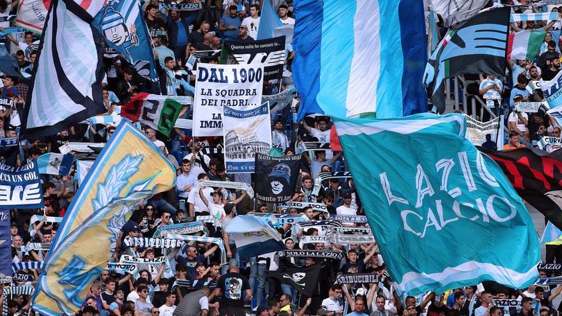 Cagliari-Lazio, tifosi biancocelesti aggrediti: indaga la polizia