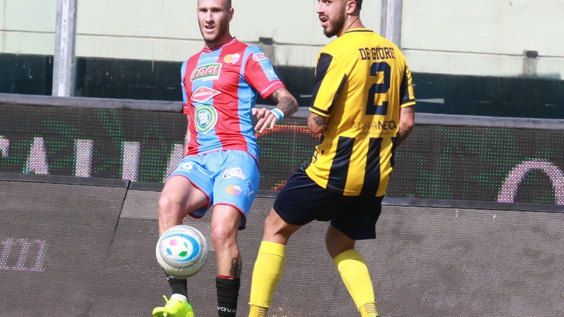 Catania, ufficiale la rescissione di Llama