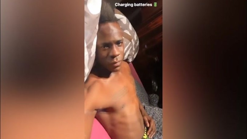 Balotelli si ricarica così sotto Natale...