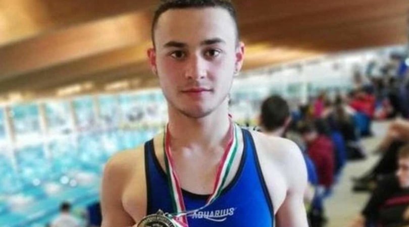 Morto in un incidente stradale il 16enne Dario D'Alessandro: campione di nuoto pinnato
