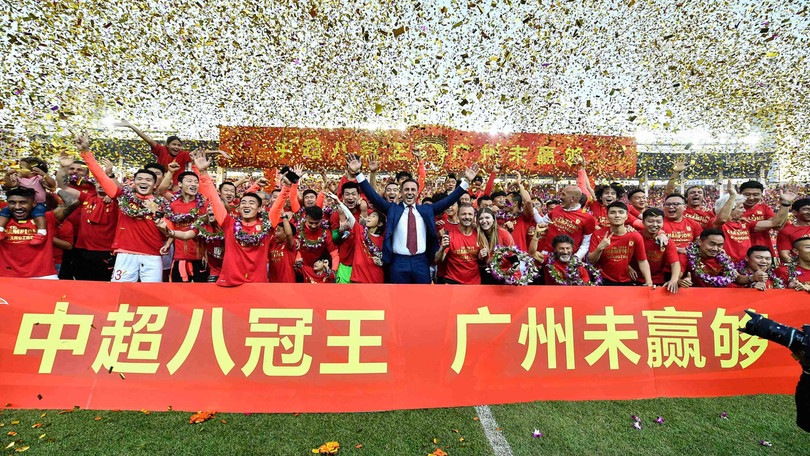Cina, nuove regole: tetto salariale e quattro stranieri in campo dal 2020