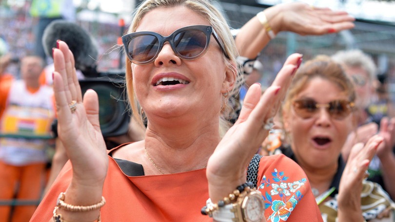 Corinna Schumacher rompe il silenzio: "Le grandi cose iniziano con piccoli passi"
