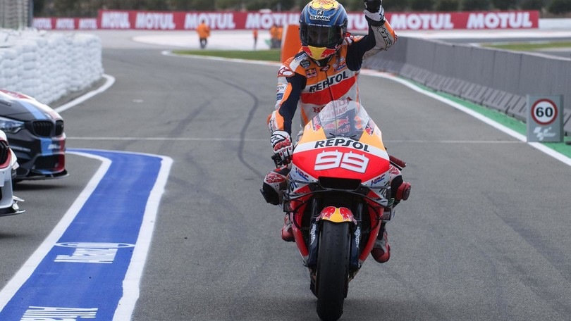 MotoGp, Lorenzo a Dovizioso: "È invidioso di me, gli ha fatto male il mio stipendio"