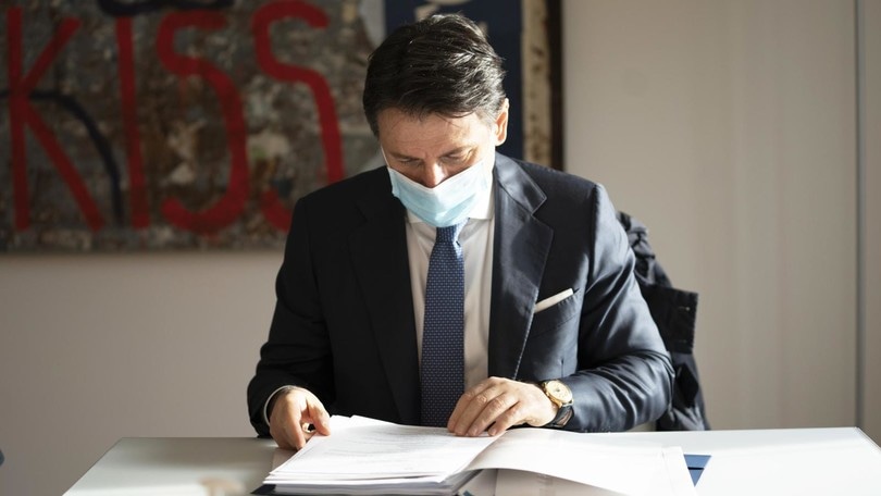 Nuovo Dpcm, coprifuoco e divieto di spostamenti tra regioni fino al 31 gennaio
