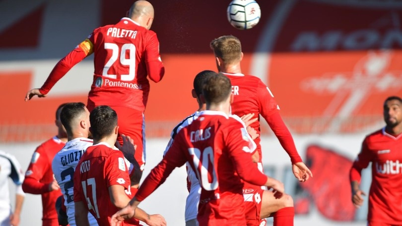 Serie B, Monza rimontato dal Cosenza. Il Pisa batte il Brescia