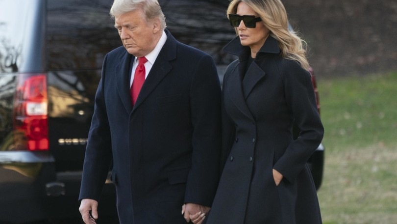 Alan Friedman: "Trump in aereo con la sua escort". E' bufera in diretta tv