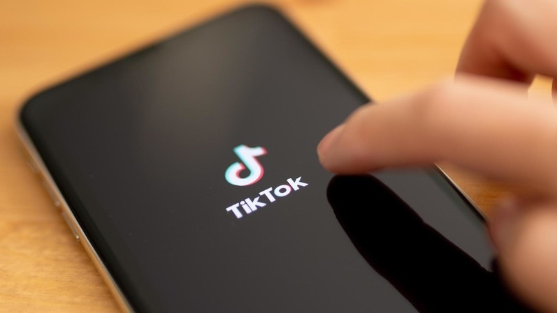 Assurda sfida su TikTok, bimba muore soffocata