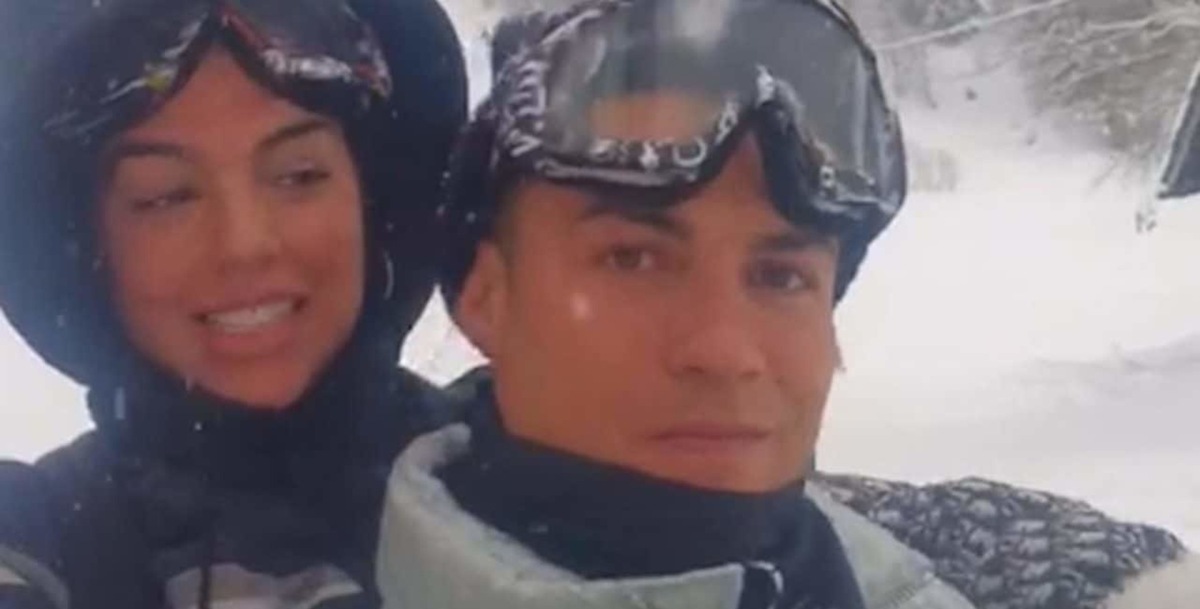 Ronaldo e Georgina, vacanza al limite: indagano i Carabinieri