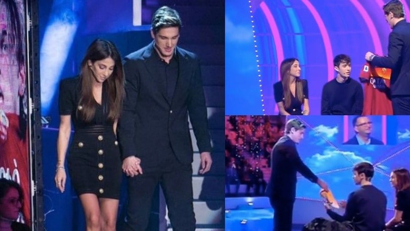 Zaniolo e la mamma a "C'è posta per te": regali a un tifoso