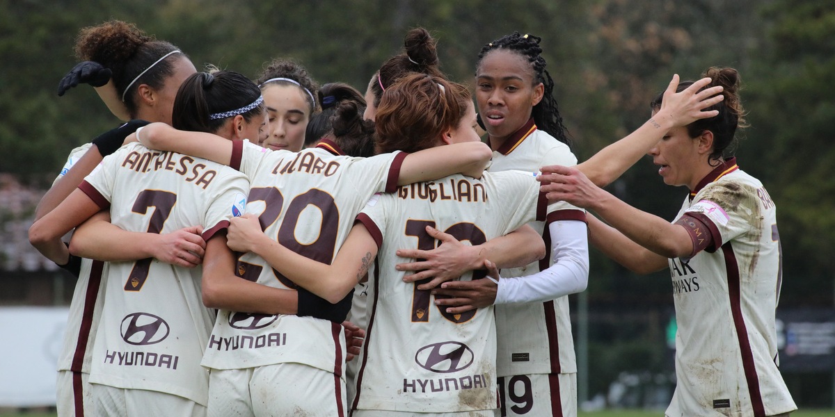4-0 della Roma sulla Pink Bari, la Juve batte l'Empoli 3-0