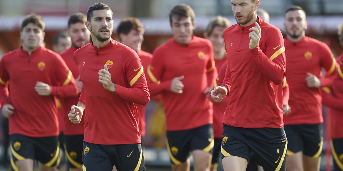 Roma-Dzeko, scoppia la pace. Mertens, che spavento! VIDEO