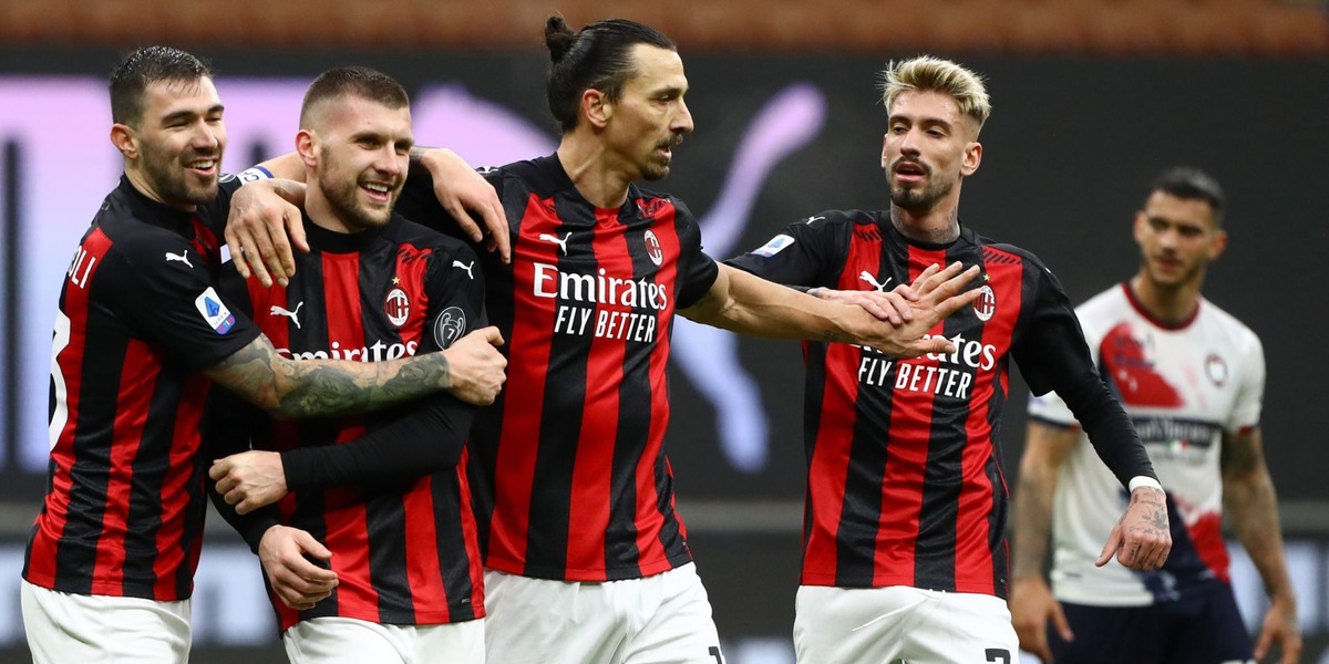 Milan-Crotone 4-0: doppiette Ibra e Rebic, Pioli primo