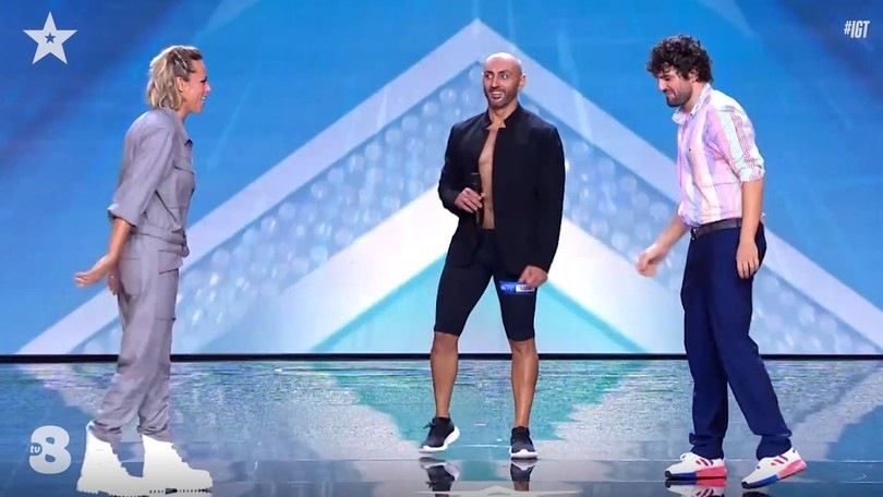 Pellegrini e Frank Matano: sfida di flessioni