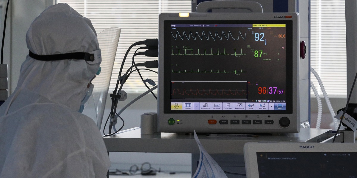 Coronavirus, i dati in Italia: 11.068 positivi e 221 morti