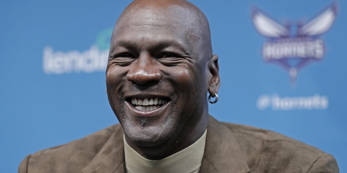 Michael Jordan dona 10 milioni di dollari per due ospedali