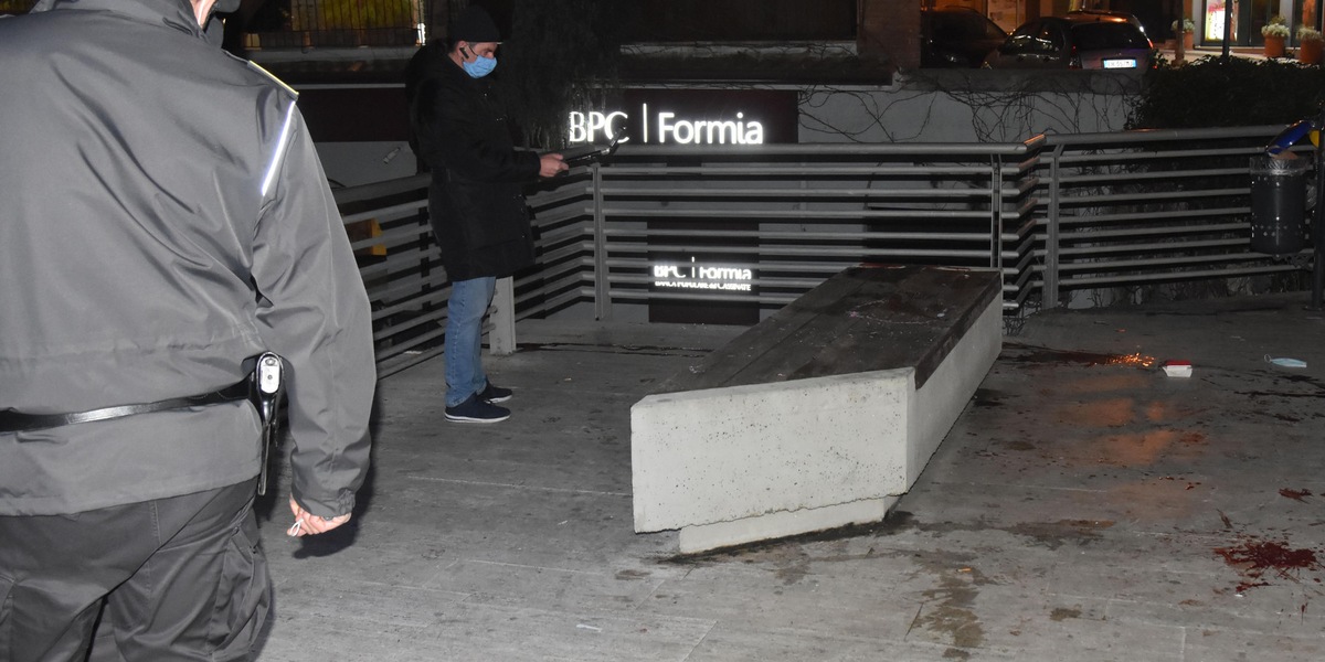 Rissa a Formia: un minorenne muore accoltellato