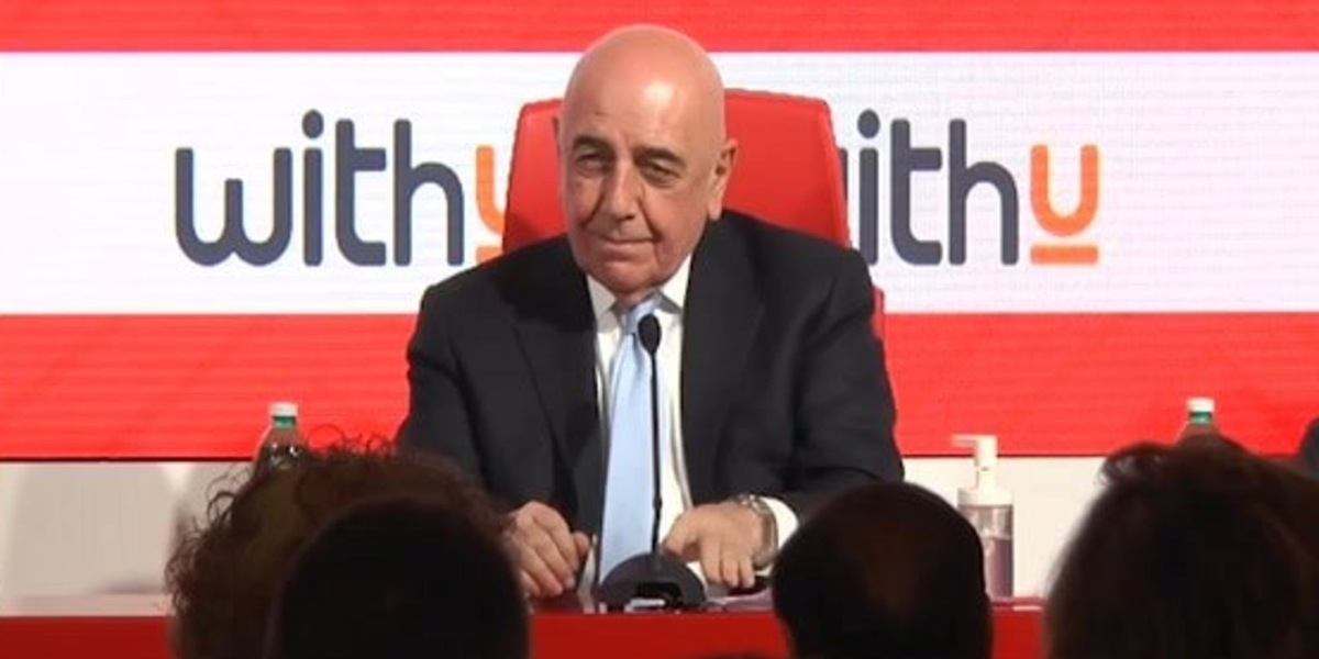 La prima domanda per Galliani è di...Silvio Berlusconi!