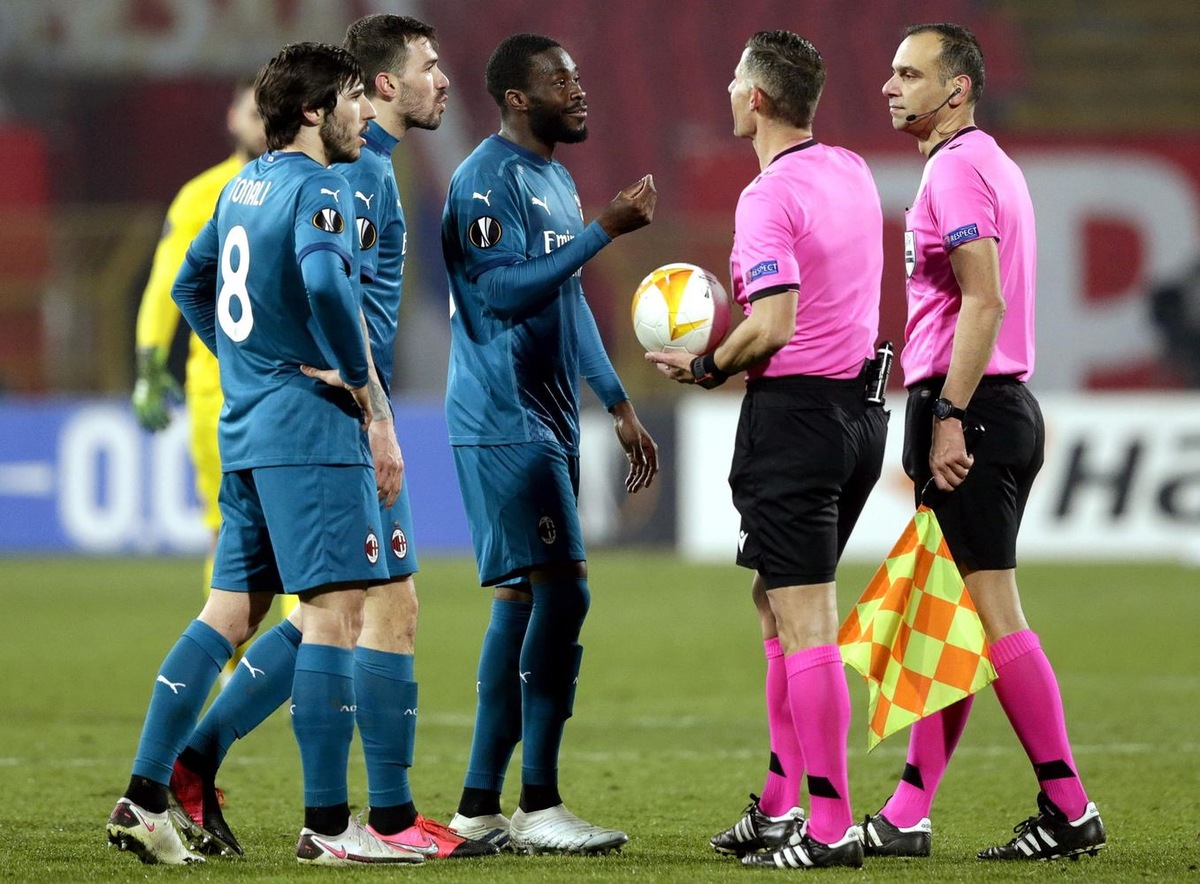 Stella Rossa-Milan 2-2: Stankovic riprende Pioli nel recupero