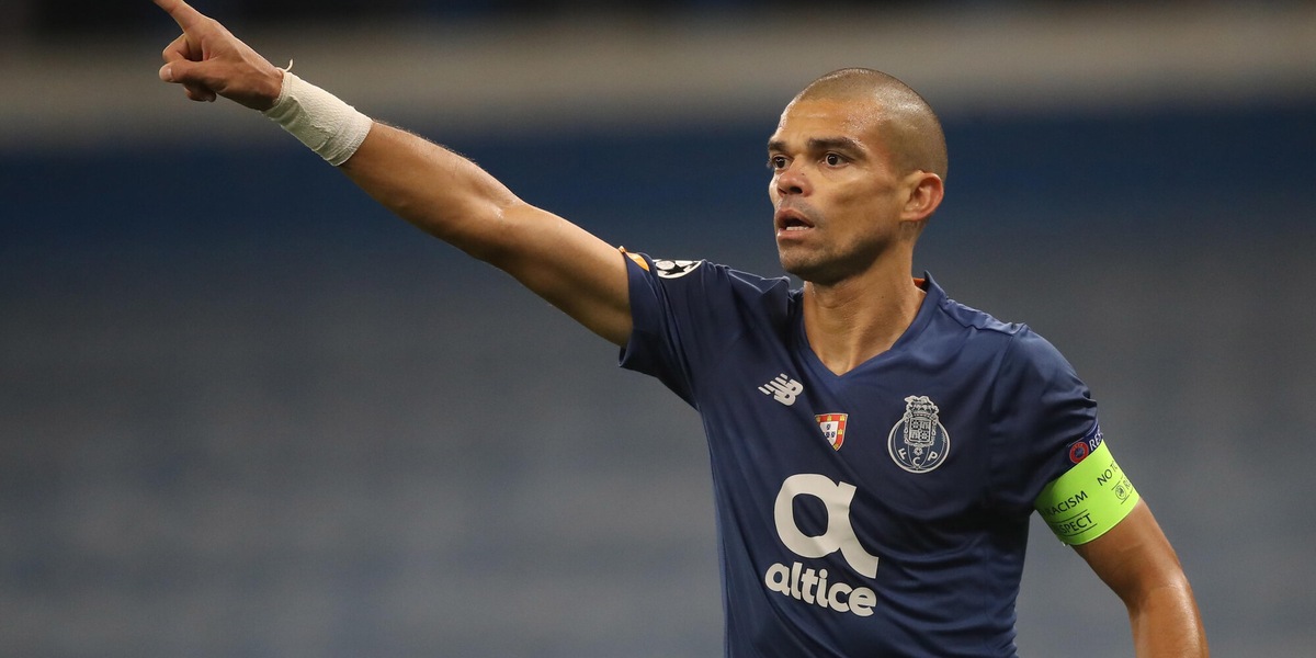 Pepe, rivelazione clamorosa: "A 17 anni dormivo con mia madre"