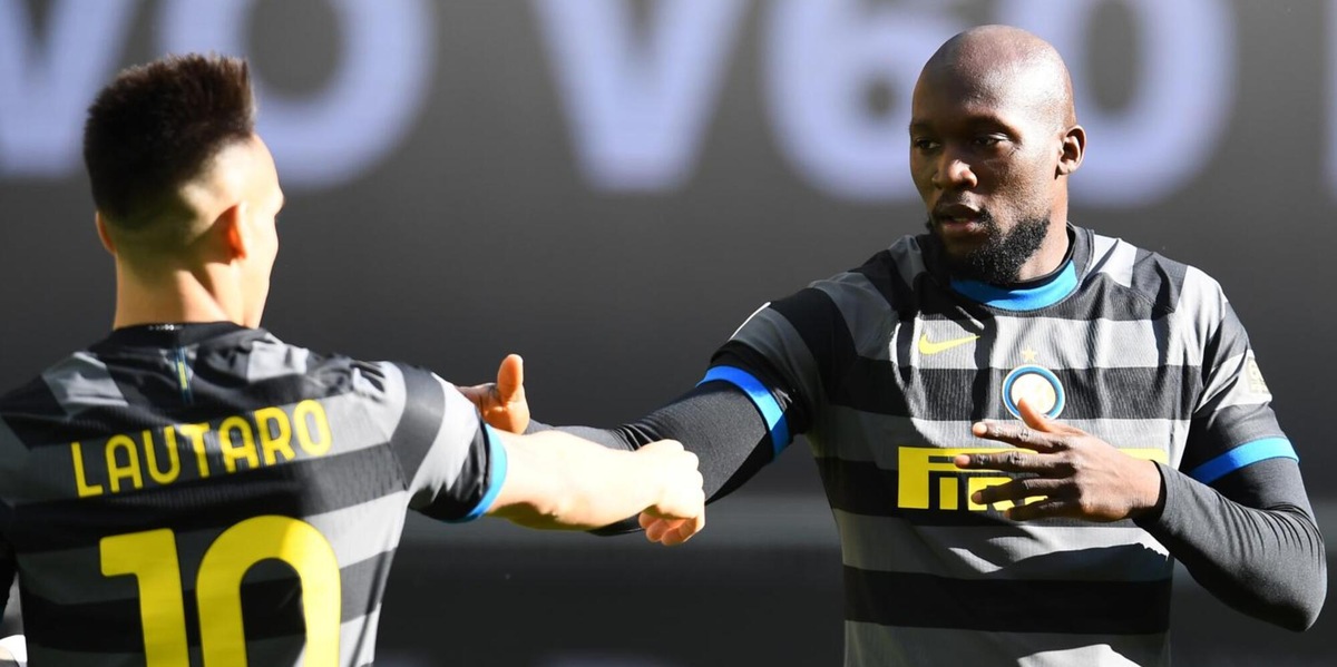 Inter, ombre su Lukaku. Lo United chiede Lautaro o Skriniar