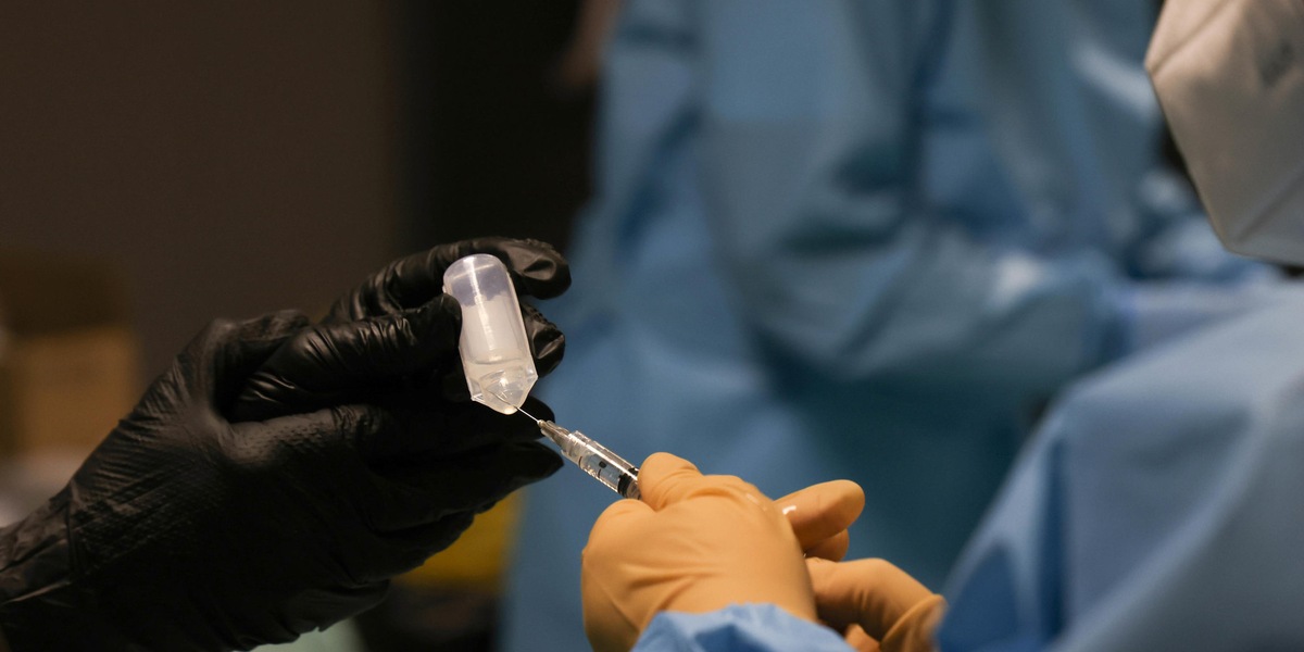 Vaccini Covid, Johnson&Johnson: “Non garantiamo le 55 milioni di dosi”