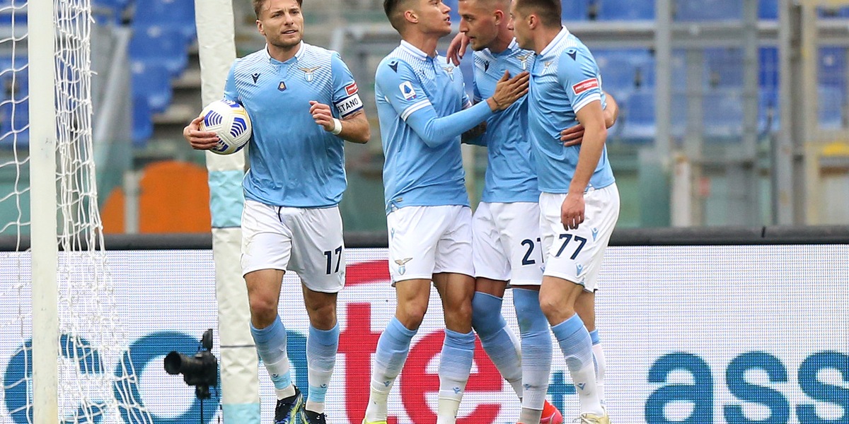 Lazio, le reazioni dei giocatori: “Tutto sul campionato!”