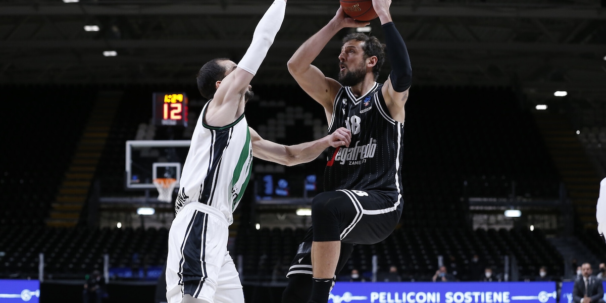 Bologna in semifinale di Eurocup: solo 3 punti per Belinelli