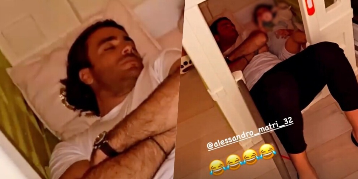 Matri, dormita nella case delle bambole. E la Nargi lo prende in giro