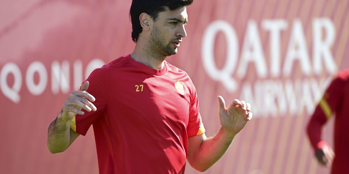 Roma, Pastore vola a Milano per la rescissione: ecco la situazione