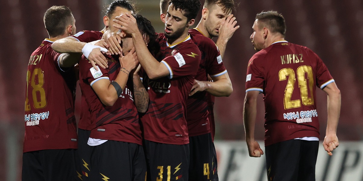 Serie B, Coda lancia il Lecce. La Salernitana batte il Frosinone