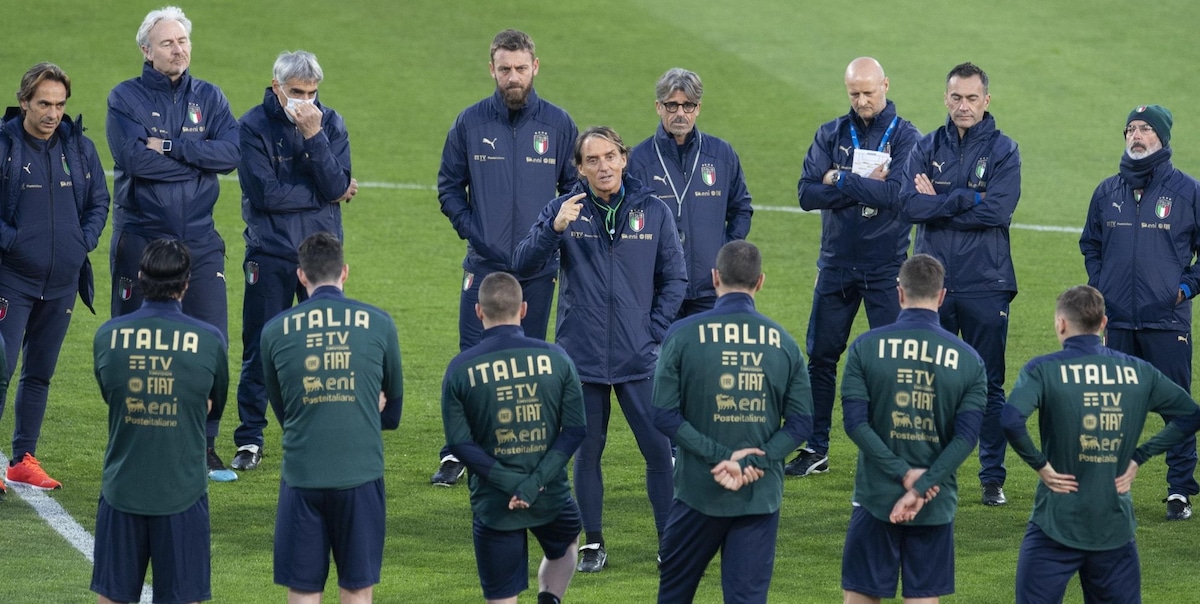 Italia in riga, parla Mancini: obiettivo Bulgaria