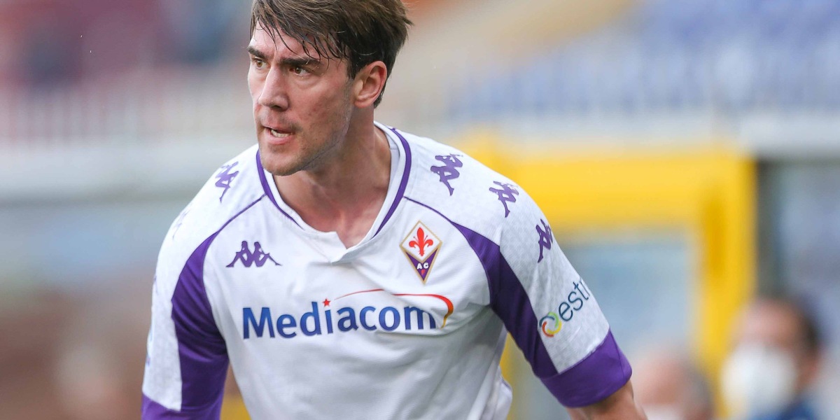 Vlahovic: "Spero di segnare ancora, ma conta la Fiorentina"